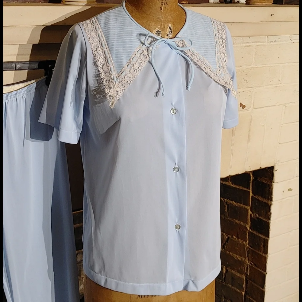 NWT Sans Souci VTG pajama set